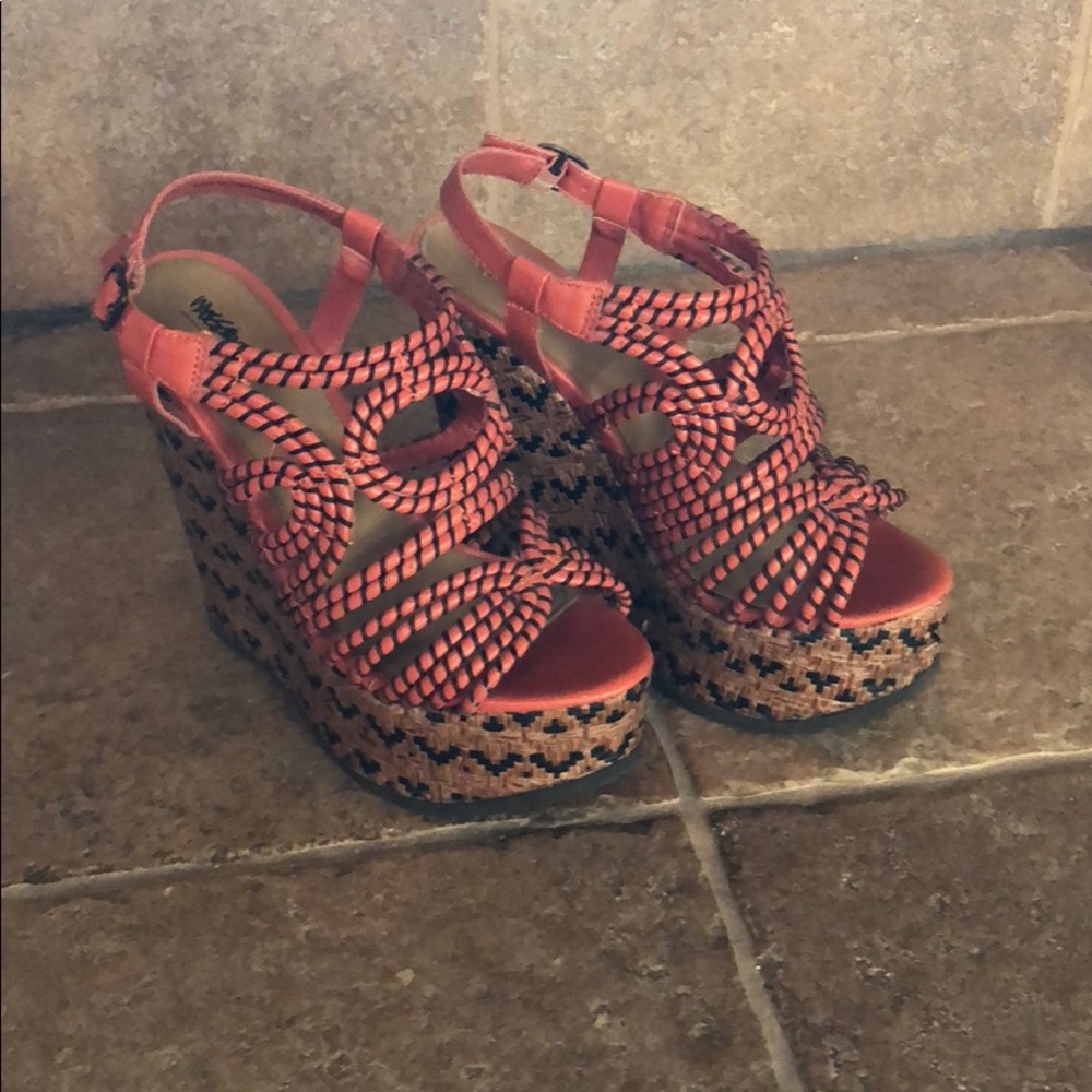 Cute Strappy Orange Wedges
